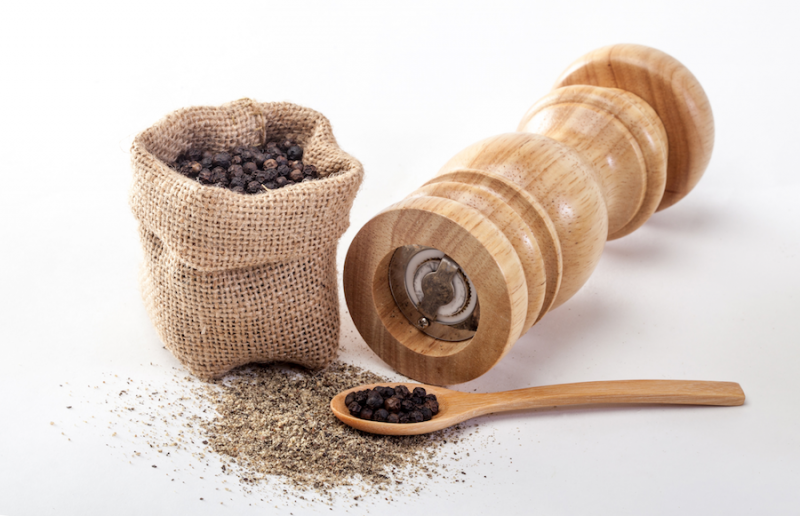 Black pepper grinder