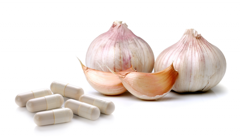 Garlic cloves from Adobe Stock