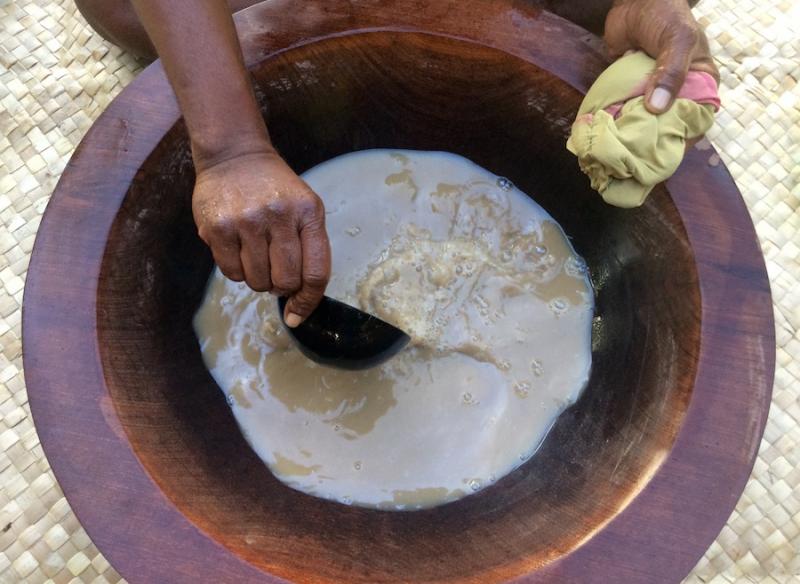 Making kava drink